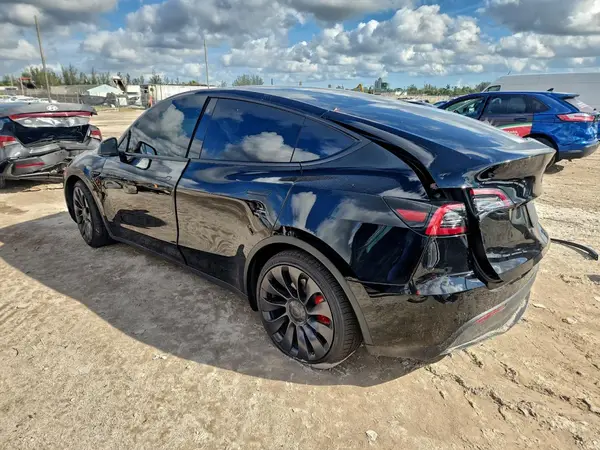 7SAYGDEF5PF694508 2023 TESLA MODEL Y - Image 2