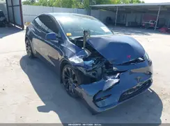 7SAYGDEF5PF696100 2023 TESLA MODEL Y
