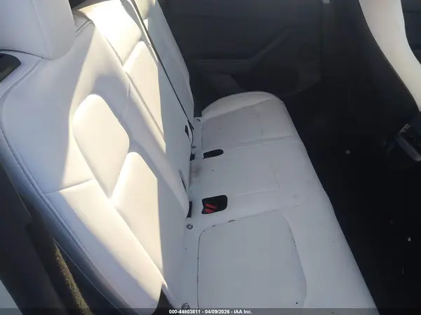 7SAYGDEF5PF704860 2023 TESLA MODEL Y - Image 8