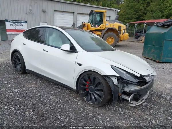 7SAYGDEF5PF751970 2023 TESLA MODEL Y - Image 1