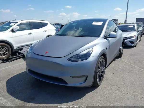 7SAYGDEF5PF774634 2023 TESLA MODEL Y - Image 2