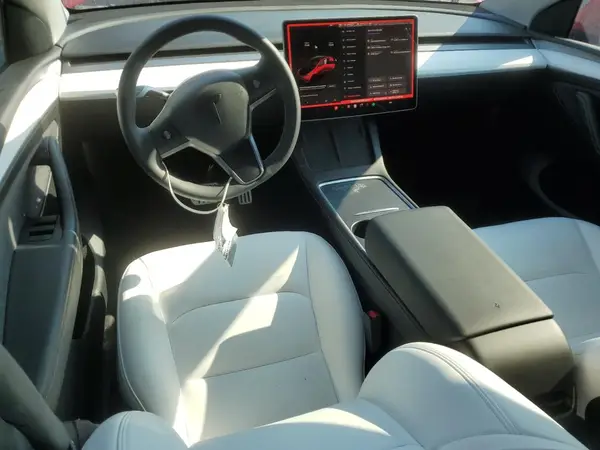 7SAYGDEF5PF793877 2023 TESLA MODEL Y - Image 8