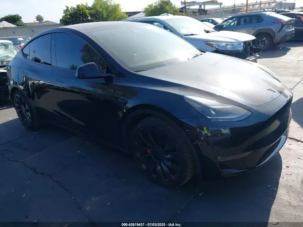 7SAYGDEF5PF823444 2023 TESLA MODEL Y - Image 1