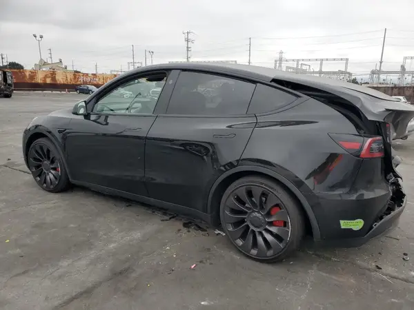 7SAYGDEF5PF830734 2023 TESLA MODEL Y - Image 2