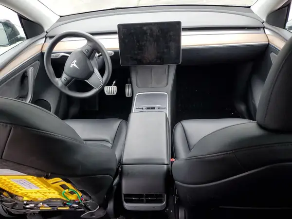 7SAYGDEF5PF830734 2023 TESLA MODEL Y - Image 8
