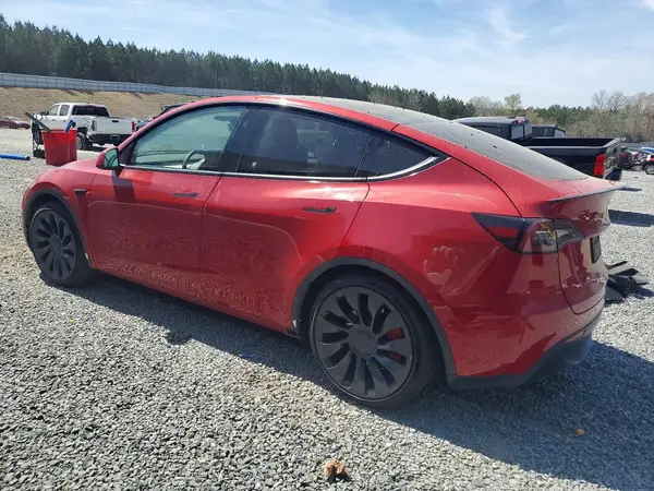 7SAYGDEF5PF832712 2023 TESLA MODEL Y - Image 2