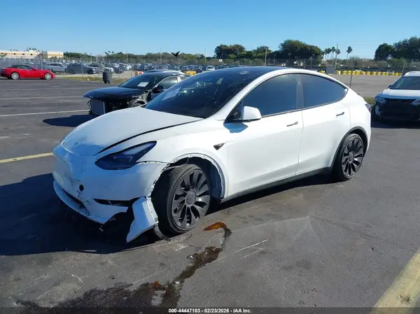 7SAYGDEF5PF837098 2023 TESLA MODEL Y - Image 2