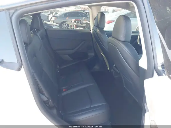 7SAYGDEF5PF837098 2023 TESLA MODEL Y - Image 8