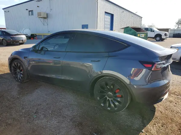 7SAYGDEF5PF839126 2023 TESLA MODEL Y - Image 2