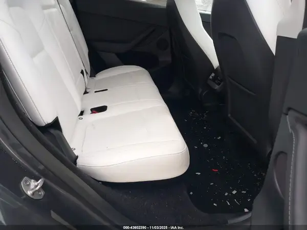 7SAYGDEF5PF842687 2023 TESLA MODEL Y - Image 8