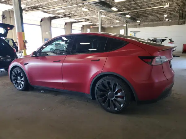 7SAYGDEF5PF860770 2023 TESLA MODEL Y - Image 2