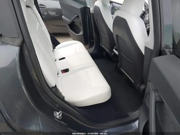7SAYGDEF5PF863555 2023 TESLA MODEL Y - Image 8