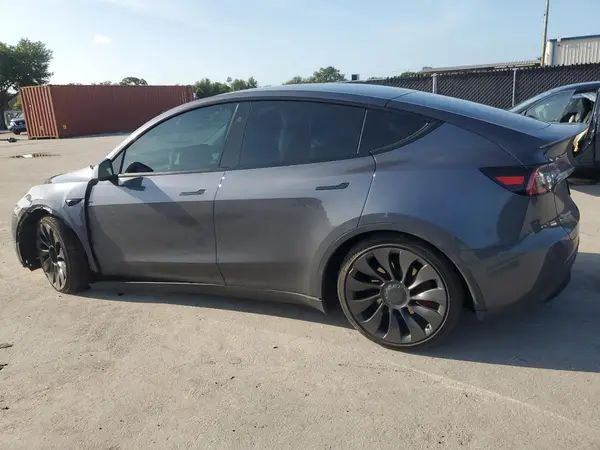 7SAYGDEF5PF891811 2023 TESLA MODEL Y - Image 2