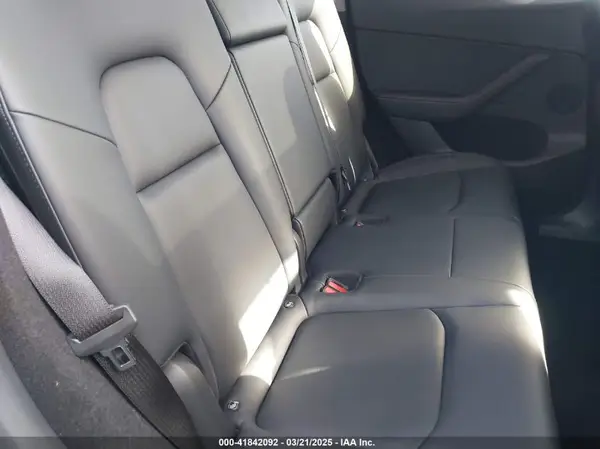 7SAYGDEF5PF917338 2023 TESLA MODEL Y - Image 8