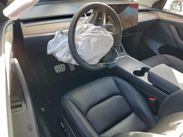 7SAYGDEF5PF924189 2023 TESLA MODEL Y - Image 8