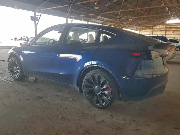 7SAYGDEF5RA271797 2024 TESLA MODEL Y - Image 2