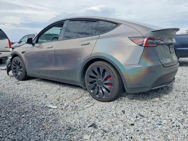 7SAYGDEF5RA296554 2024 TESLA MODEL Y - Image 2