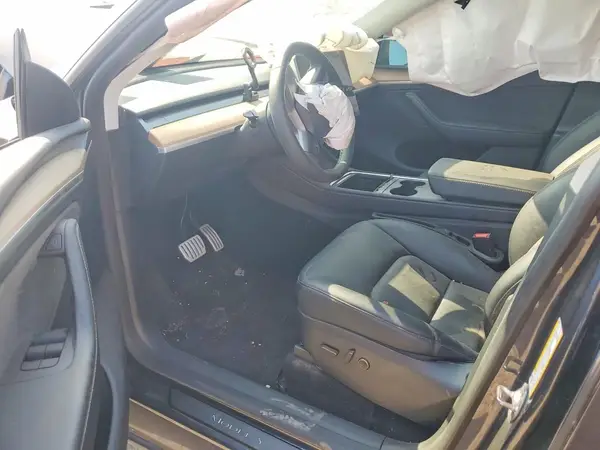 7SAYGDEF5RA308377 2024 TESLA MODEL Y - Image 8