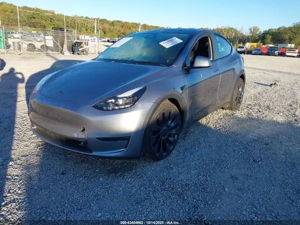 7SAYGDEF5RA312879 2024 TESLA MODEL Y - Image 2