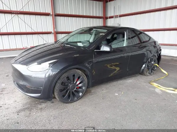 7SAYGDEF5RA328497 2024 TESLA MODEL Y - Image 2