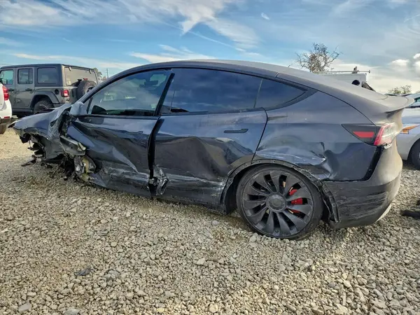 7SAYGDEF5RF019809 2024 TESLA MODEL Y - Image 2