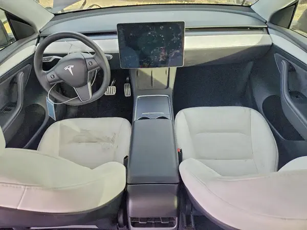 7SAYGDEF5RF019809 2024 TESLA MODEL Y - Image 8