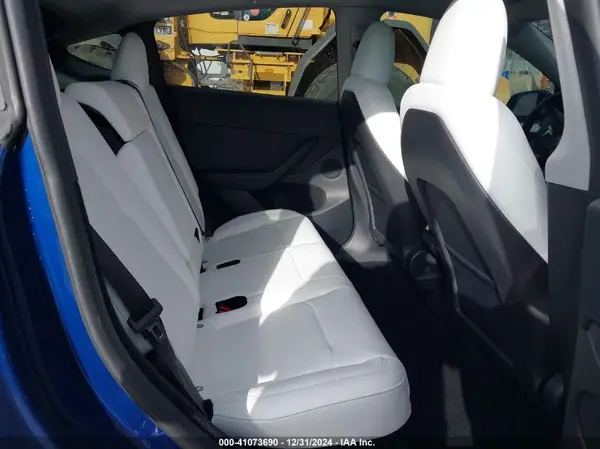 7SAYGDEF5RF028607 2024 TESLA MODEL Y - Image 8
