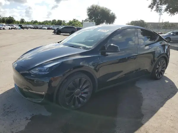 7SAYGDEF5RF036478 2024 TESLA MODEL Y - Image 1