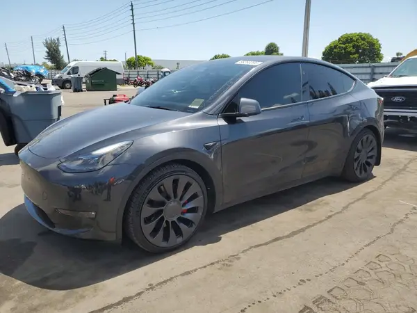 7SAYGDEF5RF058755 2024 TESLA MODEL Y - Image 1