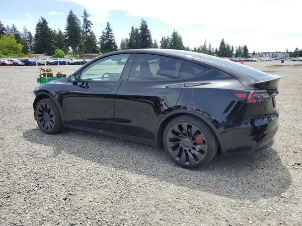 7SAYGDEF5RF064183 2024 TESLA MODEL Y - Image 2