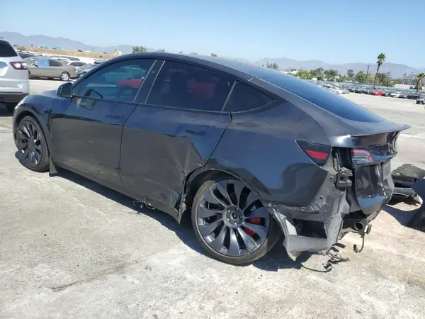 7SAYGDEF5RF085454 2024 TESLA MODEL Y - Image 2