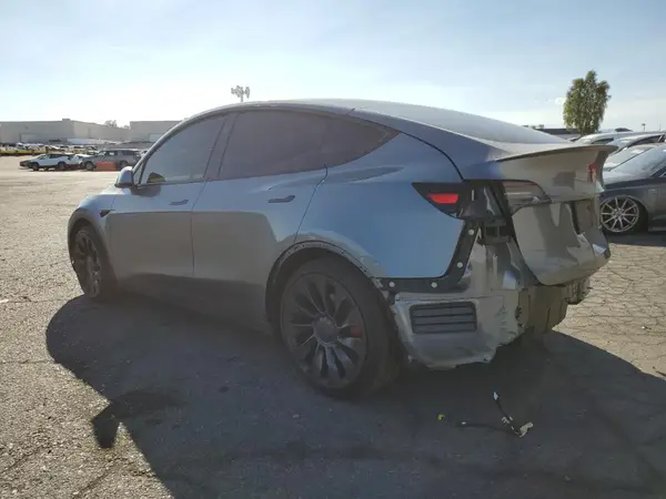 7SAYGDEF5RF159357 2024 TESLA MODEL Y - Image 2