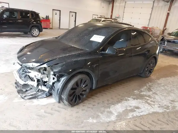 7SAYGDEF5RF170634 2024 TESLA MODEL Y - Image 2