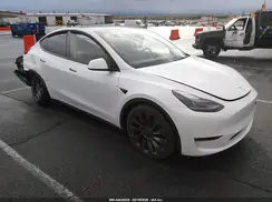 7SAYGDEF5RF190186 2024 TESLA MODEL Y