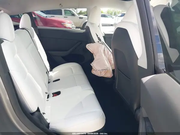7SAYGDEF5SA343152 2025 TESLA MODEL Y - Image 8