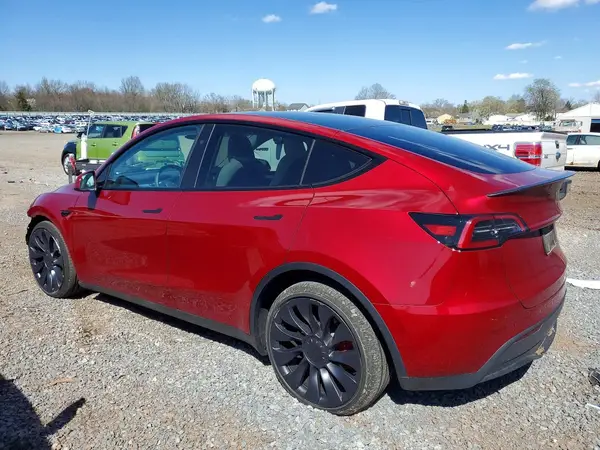 7SAYGDEF5SA348125 2025 TESLA MODEL Y - Image 2