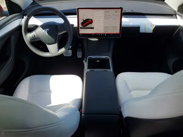 7SAYGDEF5SA348125 2025 TESLA MODEL Y - Image 8