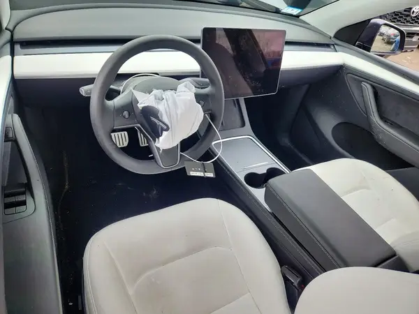 7SAYGDEF5SA351056 2025 TESLA MODEL Y - Image 8
