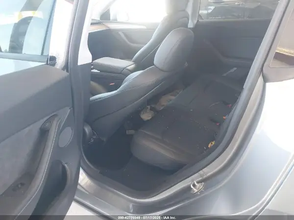 7SAYGDEF5SA353325 2025 TESLA MODEL Y - Image 8