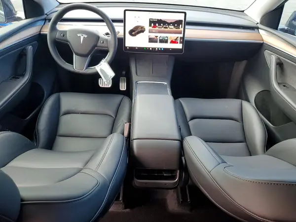 7SAYGDEF5SF300403 2025 TESLA MODEL Y - Image 8