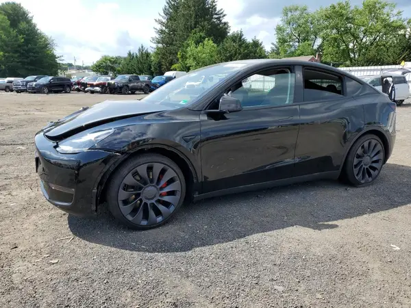 7SAYGDEF5SF311594 2025 TESLA MODEL Y - Image 1