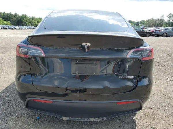 2025 TESLA MODEL Y COPART lot 61847915 auction photo 6