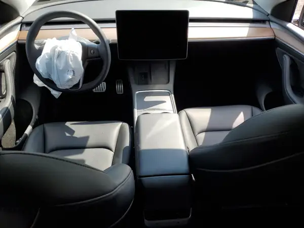 7SAYGDEF5SF311594 2025 TESLA MODEL Y - Image 8
