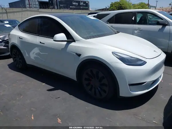 7SAYGDEF5SF312843 2025 TESLA MODEL Y - Image 1