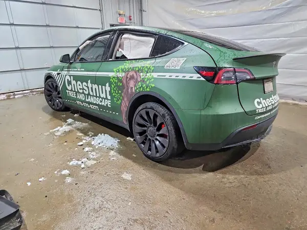 7SAYGDEF6NF307526 2022 TESLA MODEL Y - Image 2