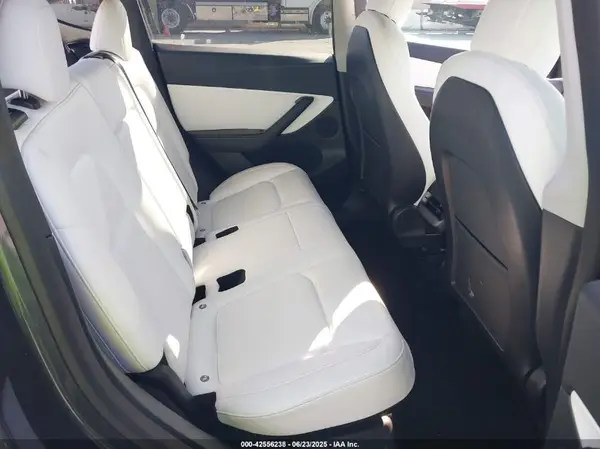 7SAYGDEF6NF312158 2022 TESLA MODEL Y - Image 8