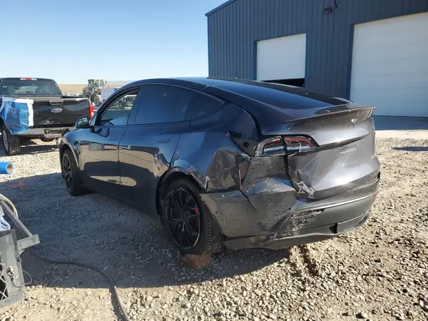 7SAYGDEF6NF325458 2022 TESLA MODEL Y - Image 2