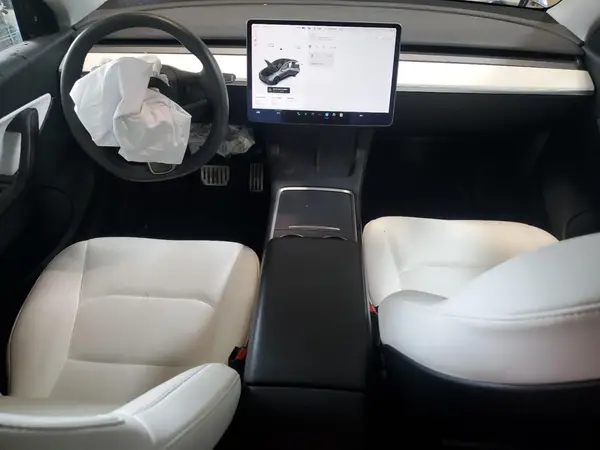 7SAYGDEF6NF327016 2022 TESLA MODEL Y - Image 8