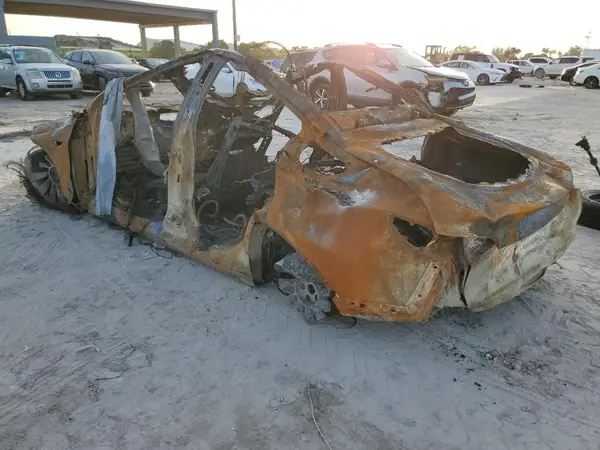 7SAYGDEF6NF336637 2022 TESLA MODEL Y - Image 2
