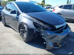 7SAYGDEF6NF337139 2022 TESLA MODEL Y